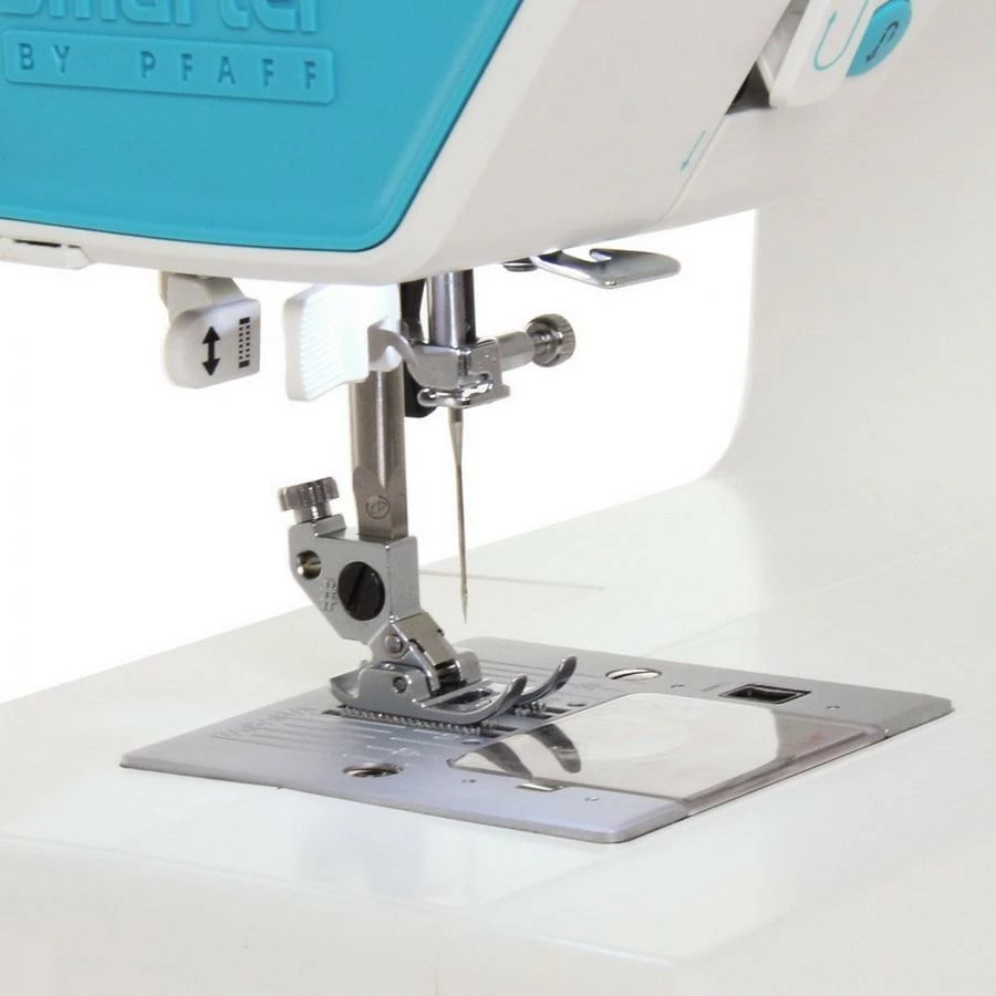 Pfaff Smarter 260C Sewing Machine 3 Pfaff Smarter 260C Sewing Machine - Image 3
