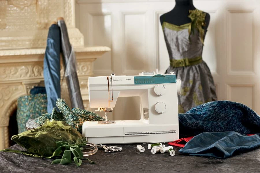 Brother Entrepreneur PR680W 6 Needle Multi Embroidery Machine 4 Brother Entrepreneur PR680W 6 Needle Multi Embroidery Machine - Image 4