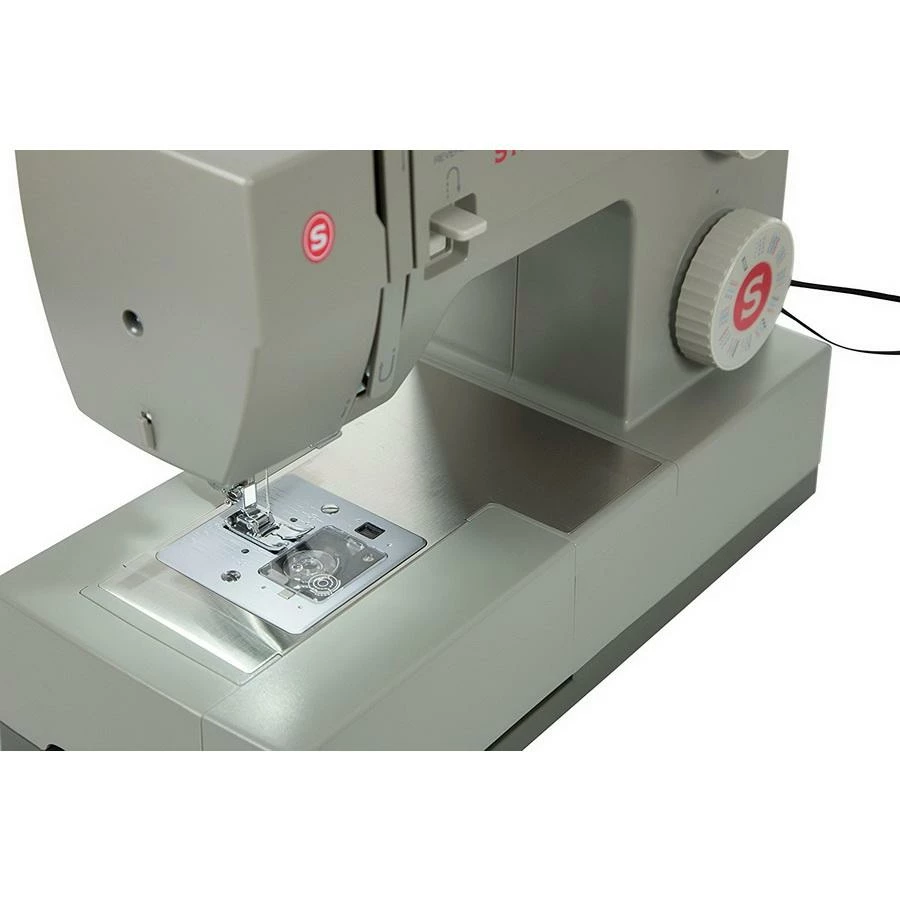 Singer 4452 Heavy Duty Sewing Machine 4 Singer 4452 Heavy Duty Sewing Machine - Image 4